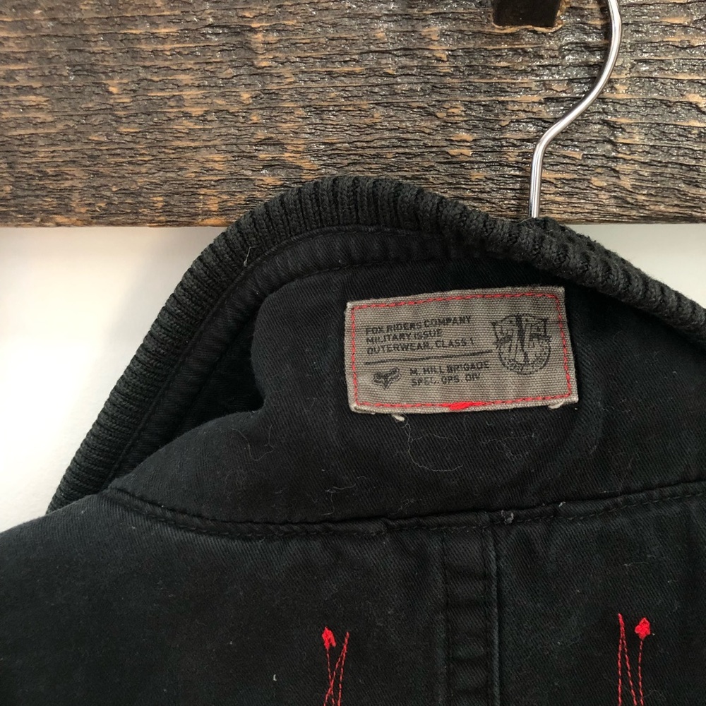 Fox Black Utility Jacket Versatile Design - Picture 7 of 8